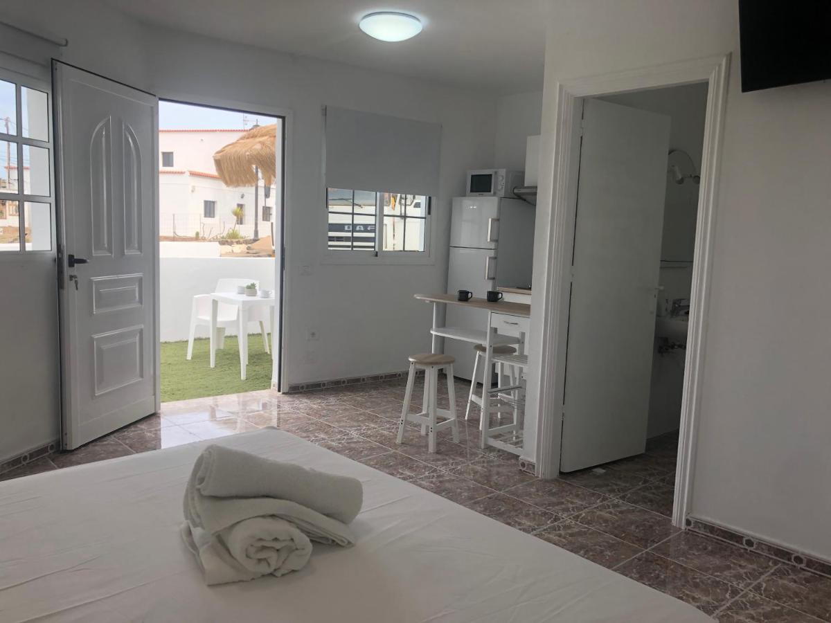 Apartamentos Elena Лахарес Экстерьер фото