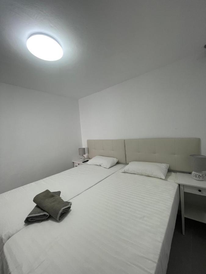 Apartamentos Elena Лахарес Экстерьер фото